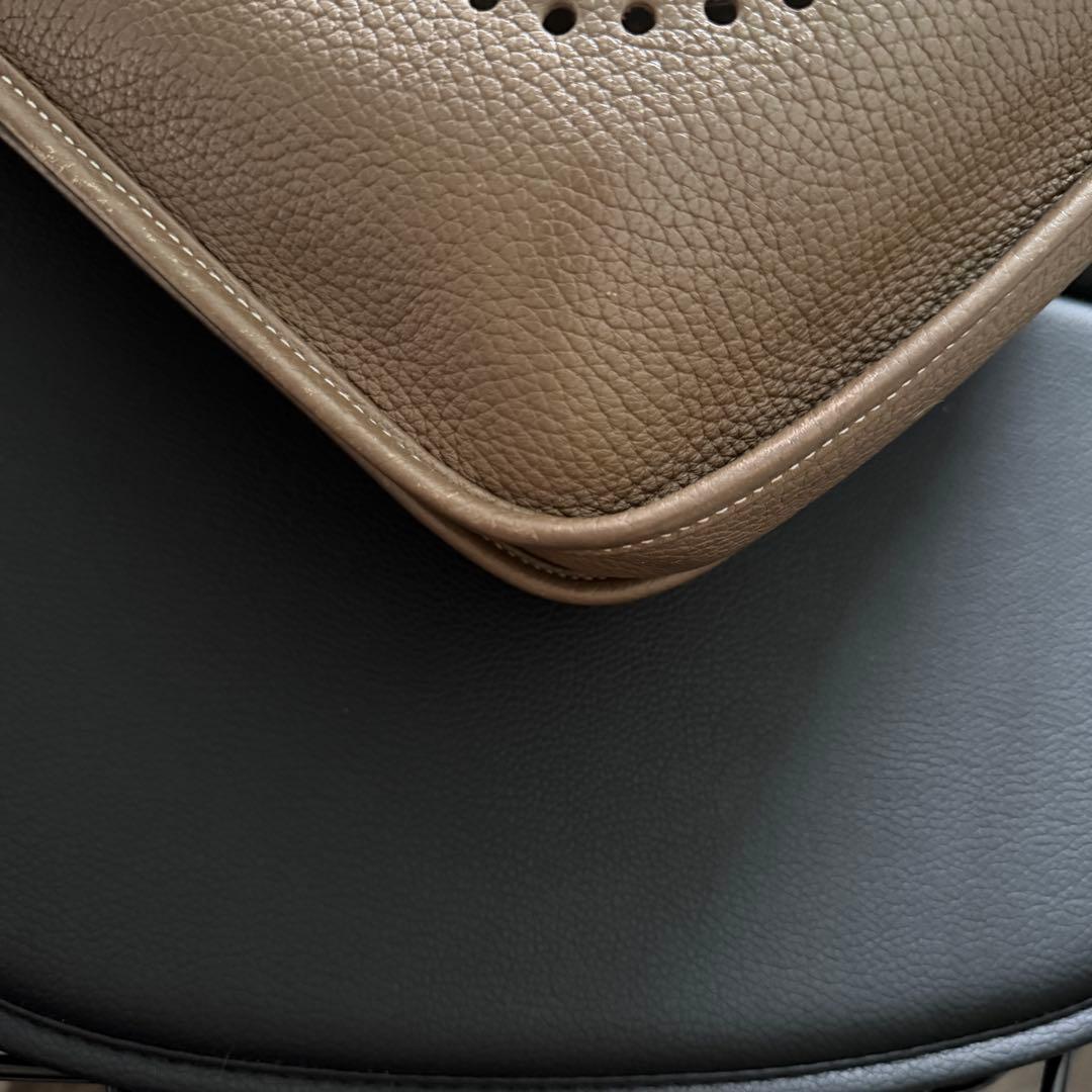 現行モデル HERMES エヴリンⅢ PM エトゥープ ショルダーバッグ C刻印