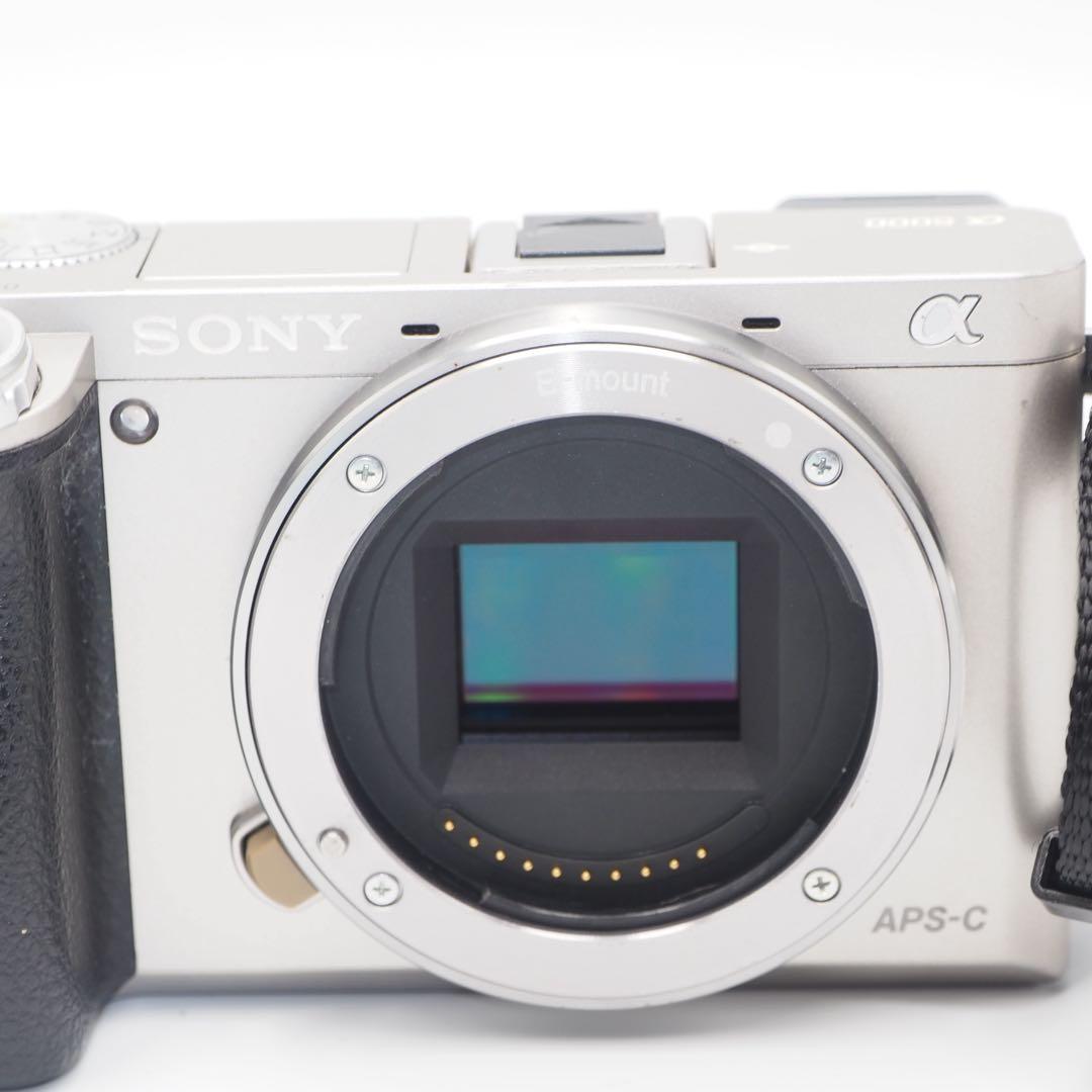 ミラーレス一眼カメラ SONY α6000 レンズセット！動作確認済み‼️