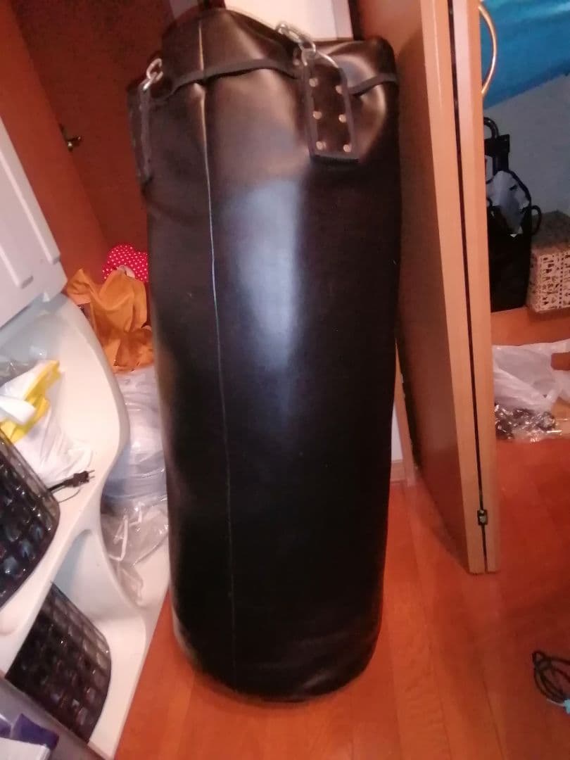 ク*ノ様 引き取り限定　サンドバッグ　黒　レーザー　中古