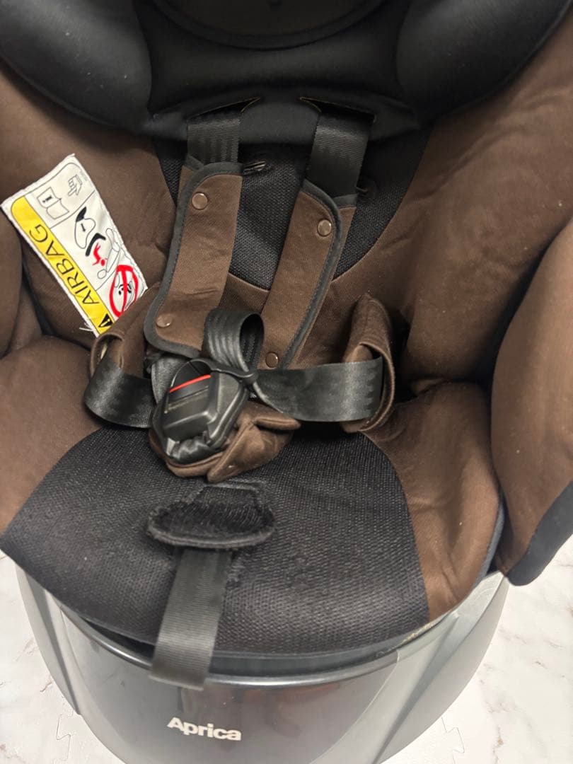 Aprica ディアターンプラスPiatta 茶　回転式　完全リクライニング