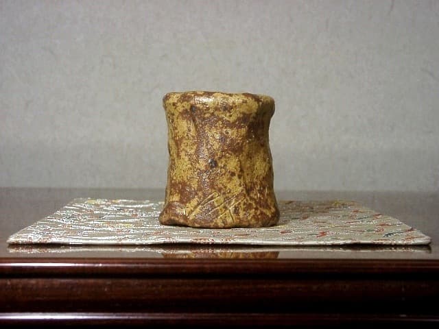 御深井焼　正木惣三郎（宗三郎）作　蓋置　在銘　無傷　保証　箱合。