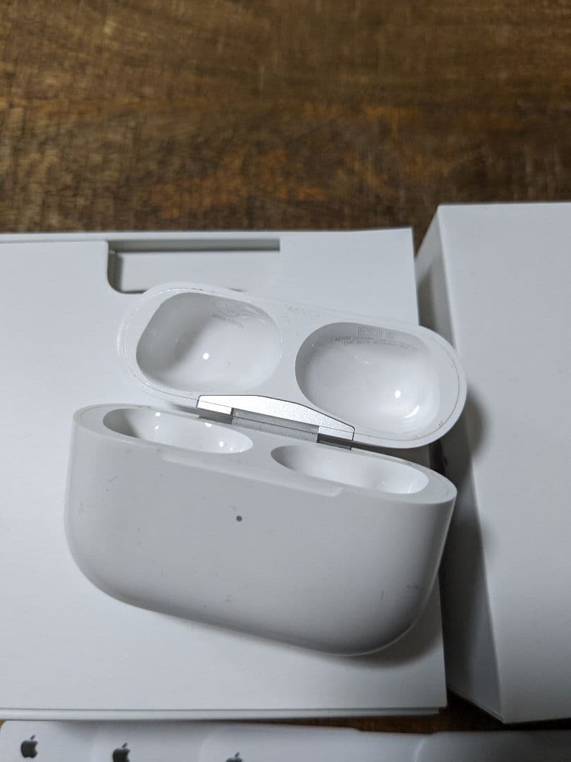 AirPods Pro MWP22J/A (充電ケース) のみ 【即購入OK 】