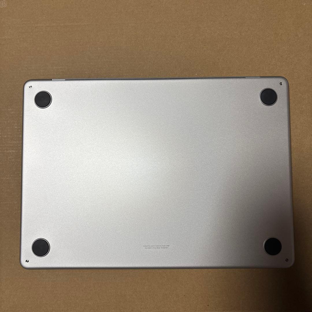 Apple MacBook Air (M2, 2022) 8GB シルバー 美品