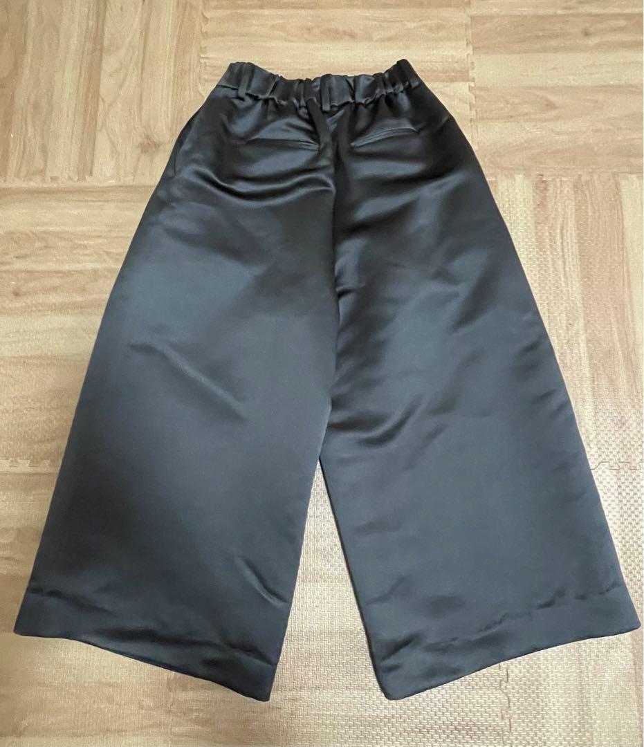 Heve サテンフレアガウチョパンツ　ブラック　36サイズ