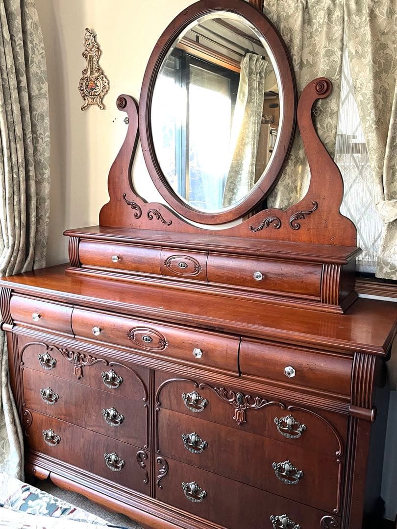 American Drew アメリカン ドリュー アンティーク ドレッサー