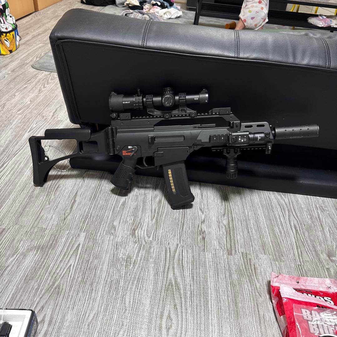 東京マルイ　次世代電動ガン