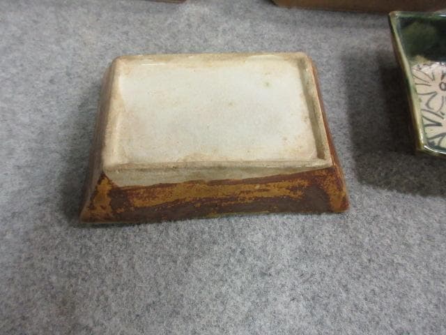 織部焼菊図角皿 8枚 [B24551]