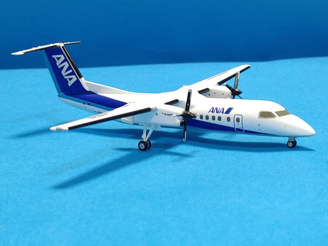 ANA全日空　DHC-8-300 JA801K 1/200