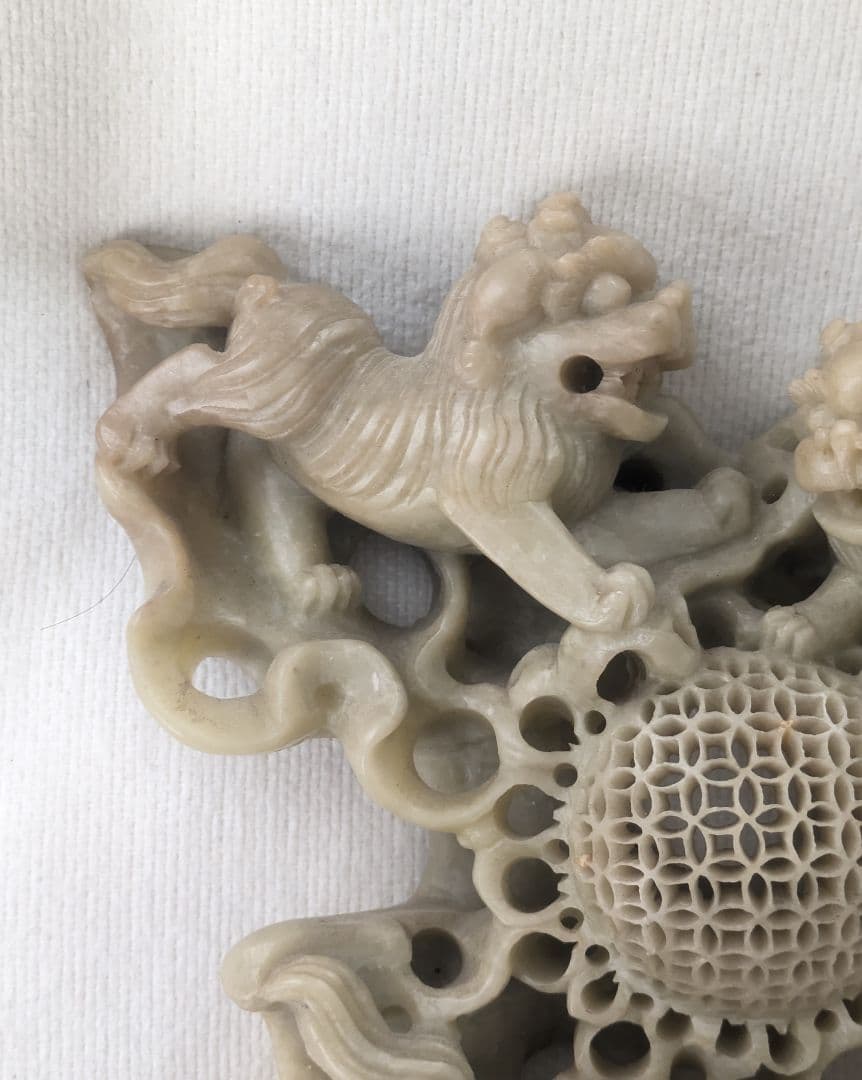 獅子彫刻 　天然石 青田石 骨董彫刻 置物 アンティーク