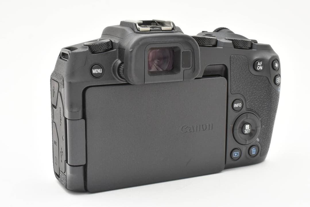 美品 Canon EOS RP ボディ S数4000回以下