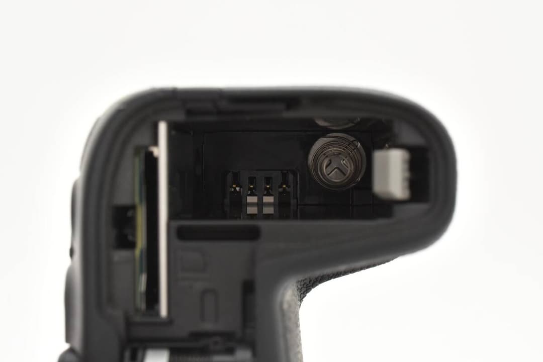 美品 Canon EOS RP ボディ S数4000回以下