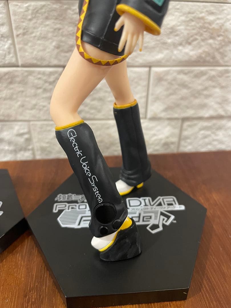 Project DIVA Arcade プレミアムフィギュア “鏡音リン＆レン”