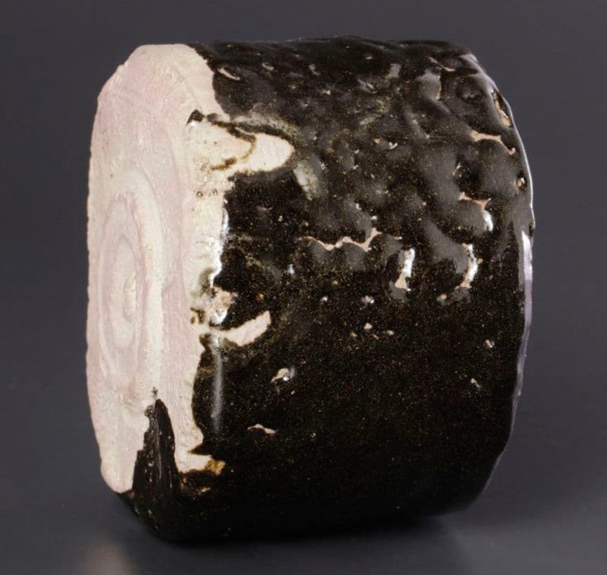 【上作　真作品】志ら玉 笑庵窯 柴山利彌 瀬戸黒茶碗 茶道具　しぶや黒田陶苑