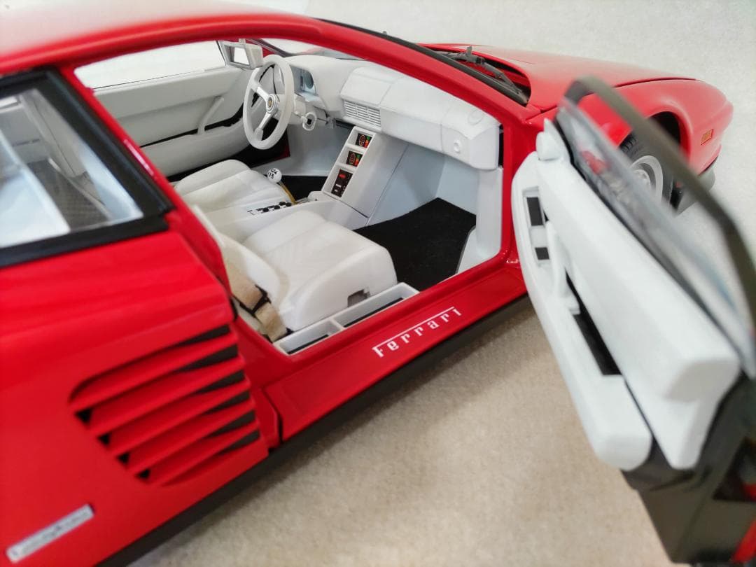 ●セール●テスタロッサ● ポケール フェラーリ 穴アケ加工 1/8 スーパーカー