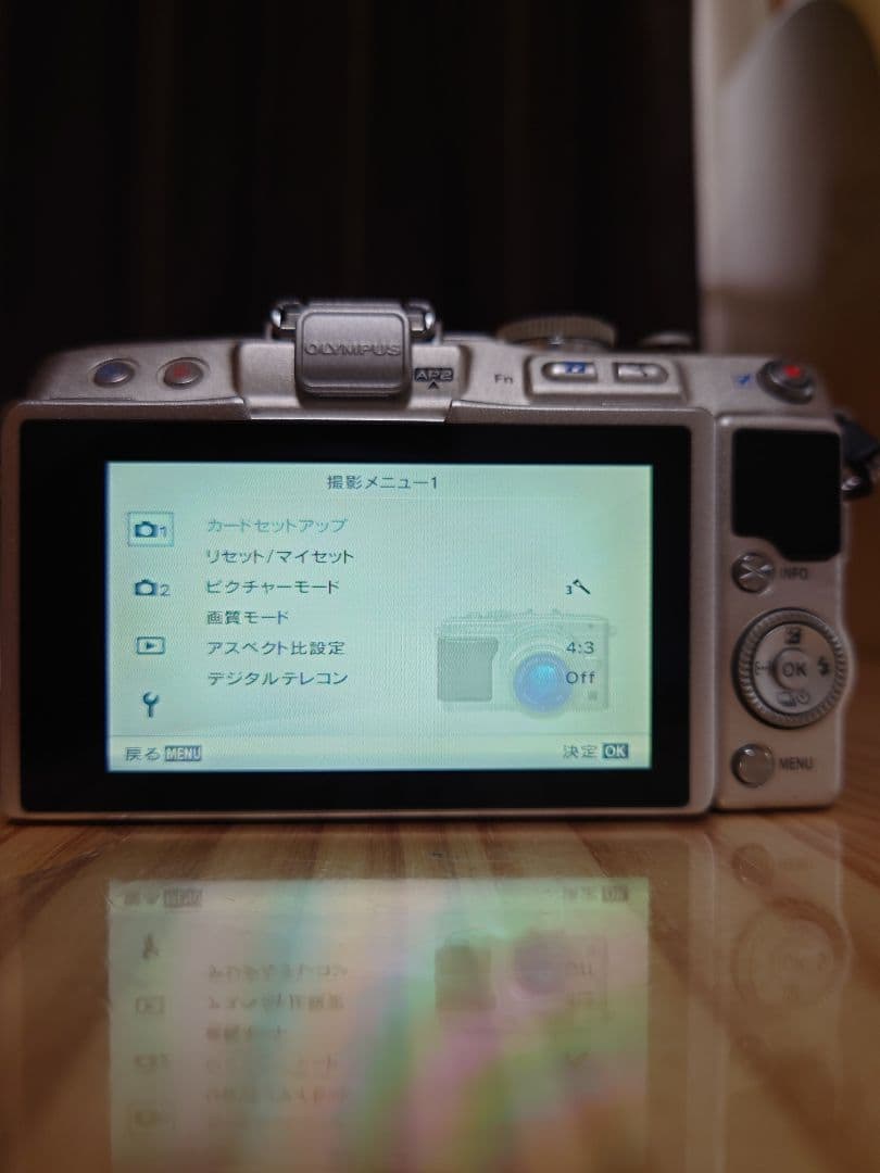 美品レベル OLYMPUS オリンパス E-PL6 シャッター数 約7807回！