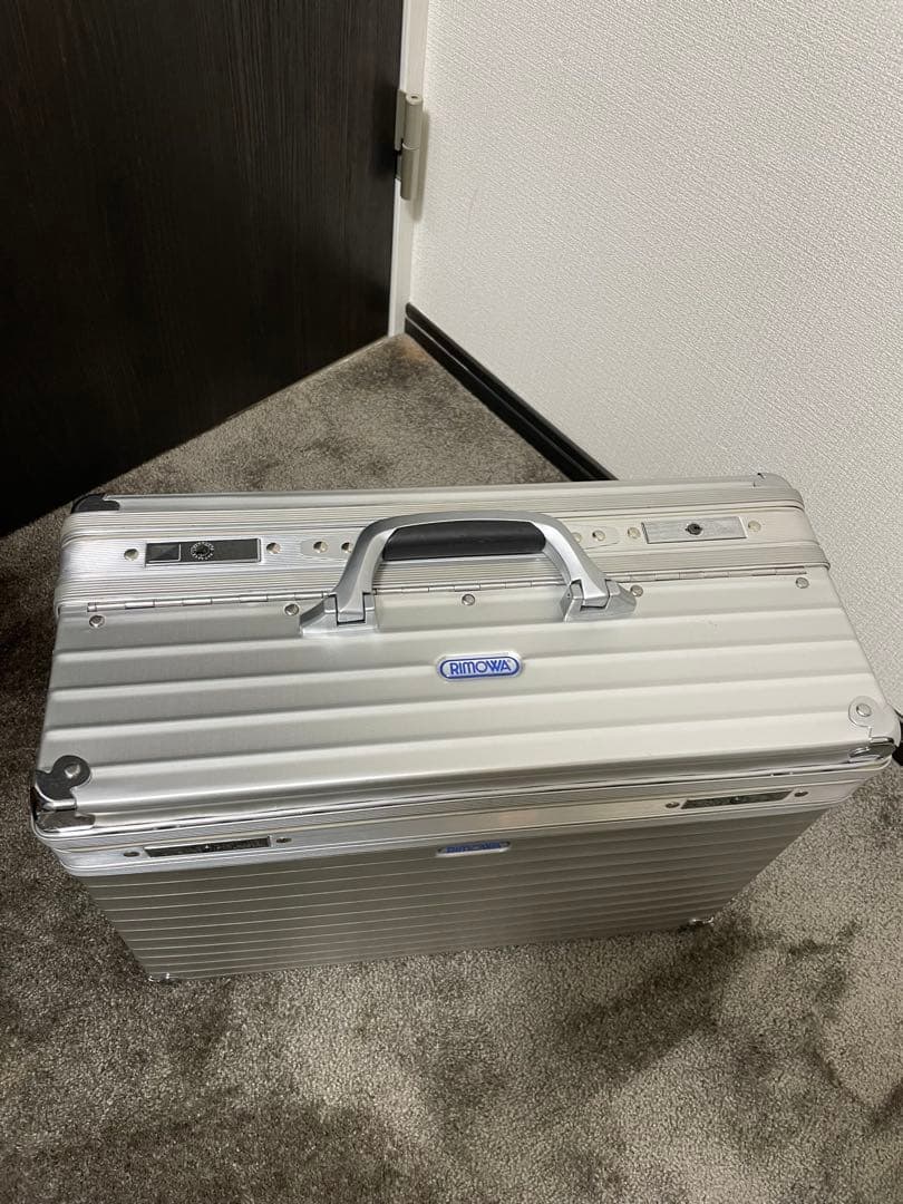 RIMOWA ケース