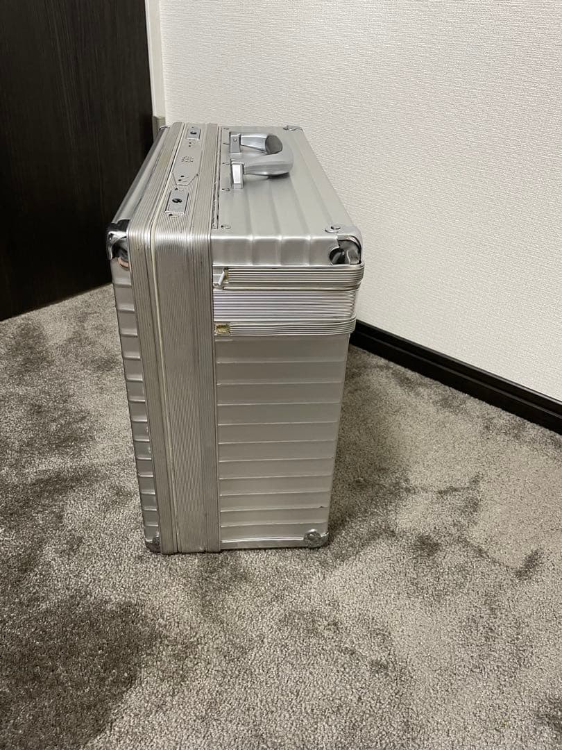 RIMOWA ケース