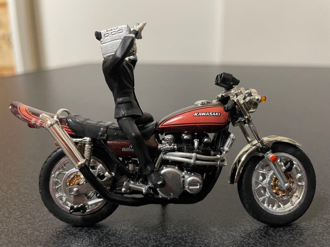アオシマ　GTO 火の玉　ZI ZⅡ RZ ミニチュアバイクセット 希少