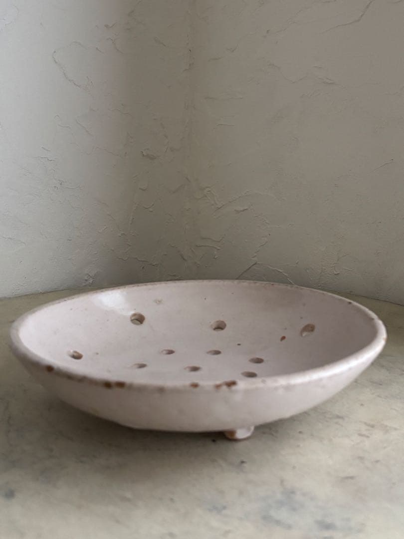 フランスアンティーク　ムスティエ コランダー