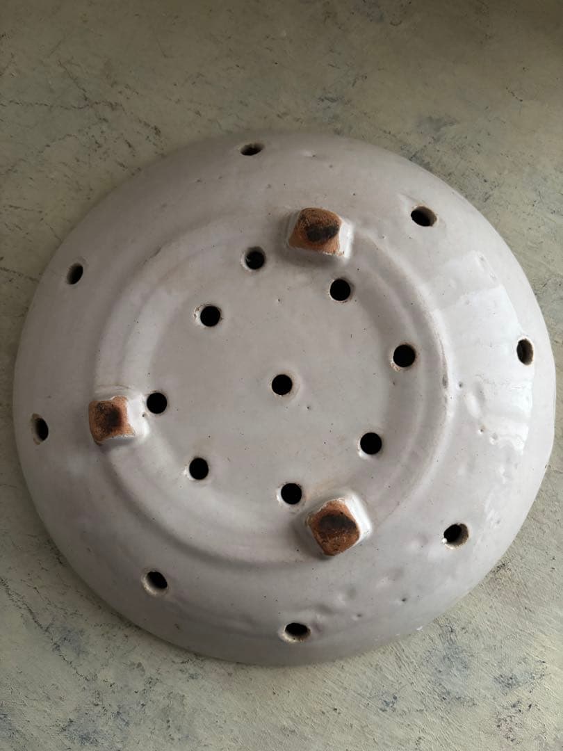 フランスアンティーク　ムスティエ コランダー