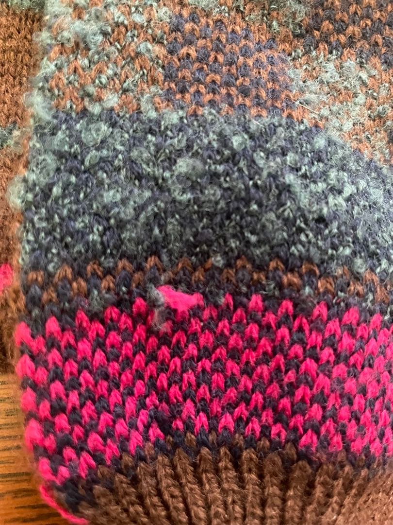 【Vivienne Westwood 耳当て付きニット帽子】