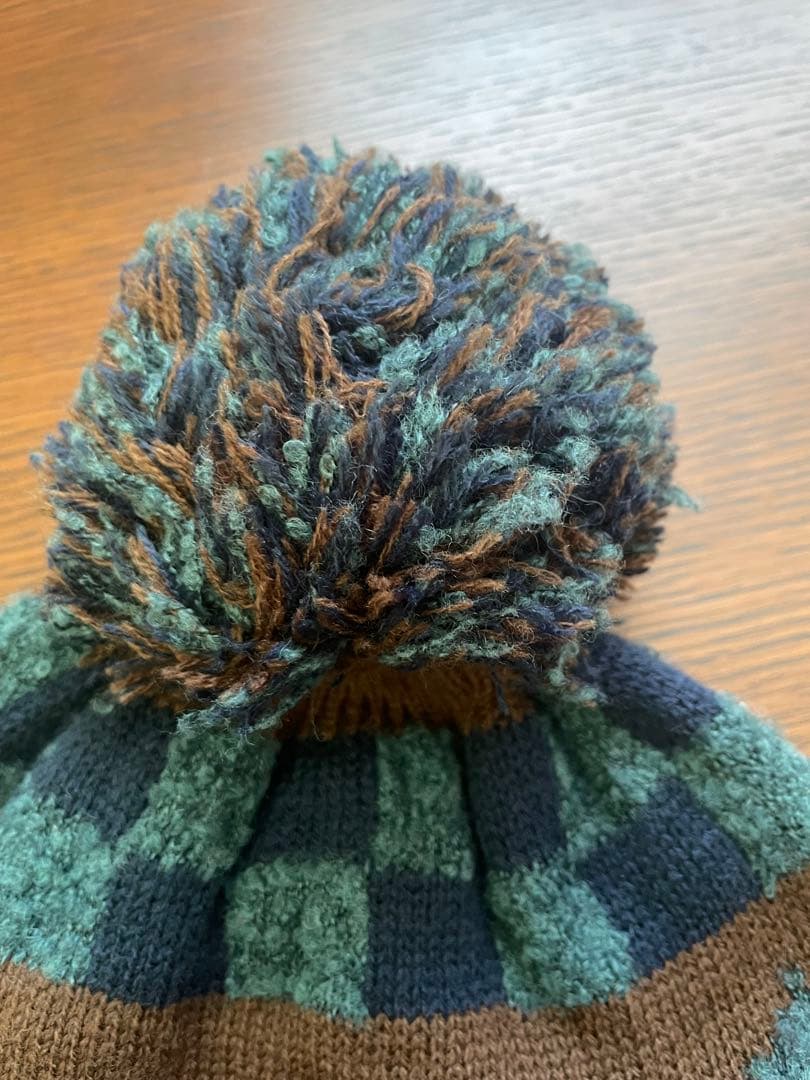 【Vivienne Westwood 耳当て付きニット帽子】