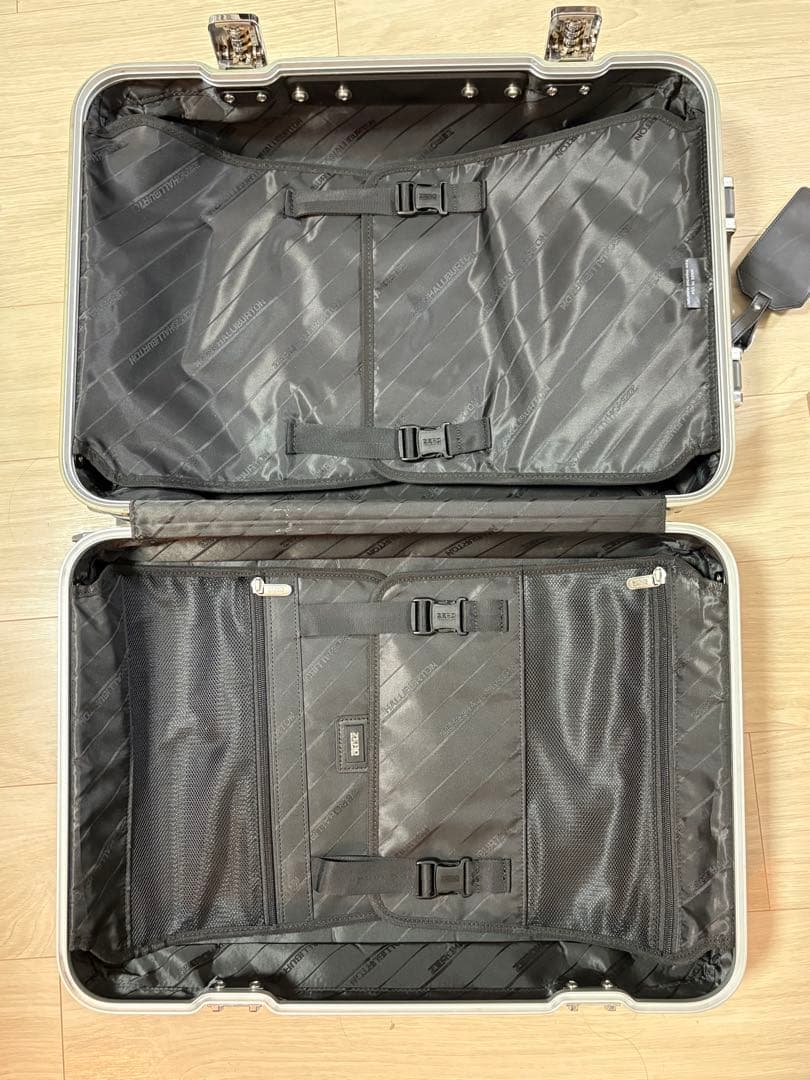 【定価10万円】ゼロハリバートン　スーツケース
