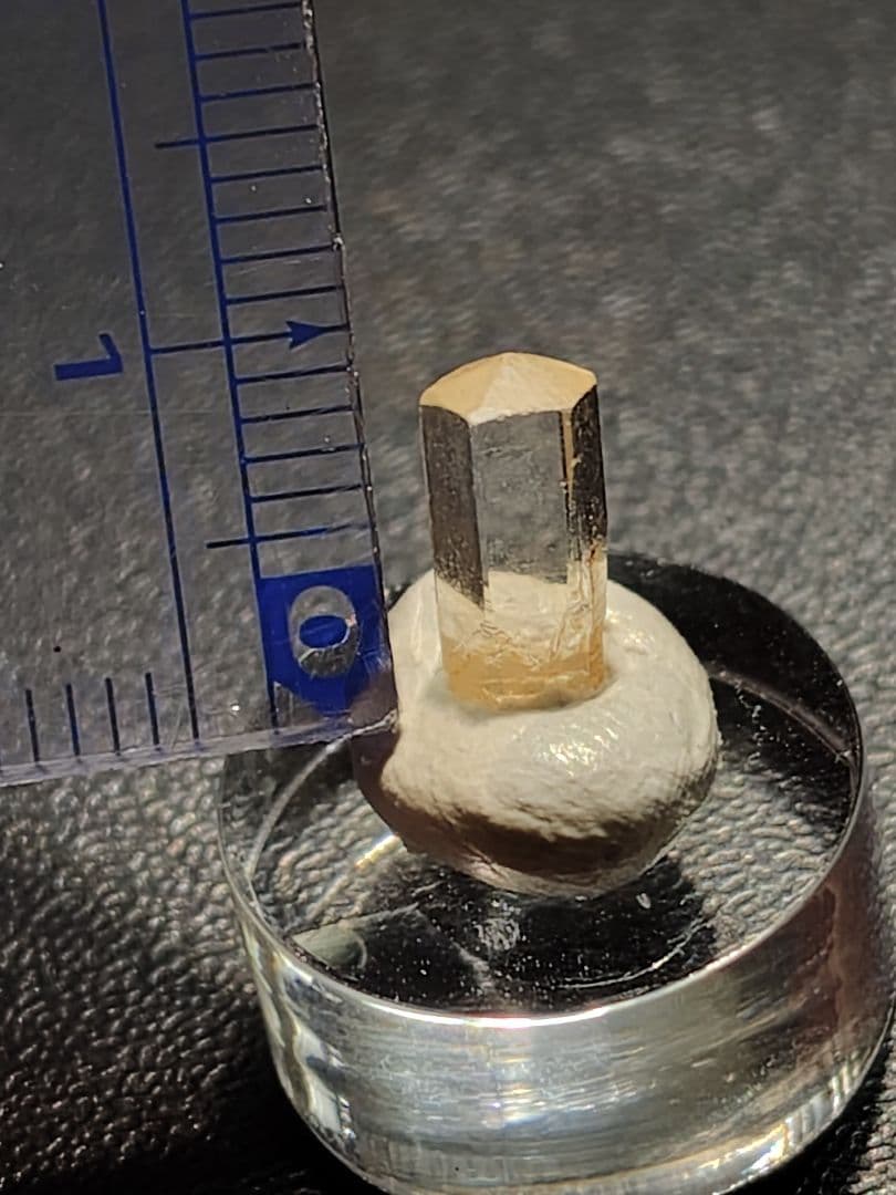 フェナカイト　ミャンマー産　1029