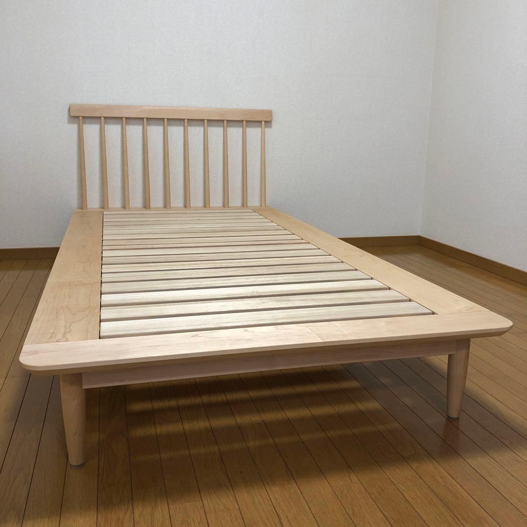 【美品】ベッドフレーム　スポークベッド　シングル　コサイン　cosine