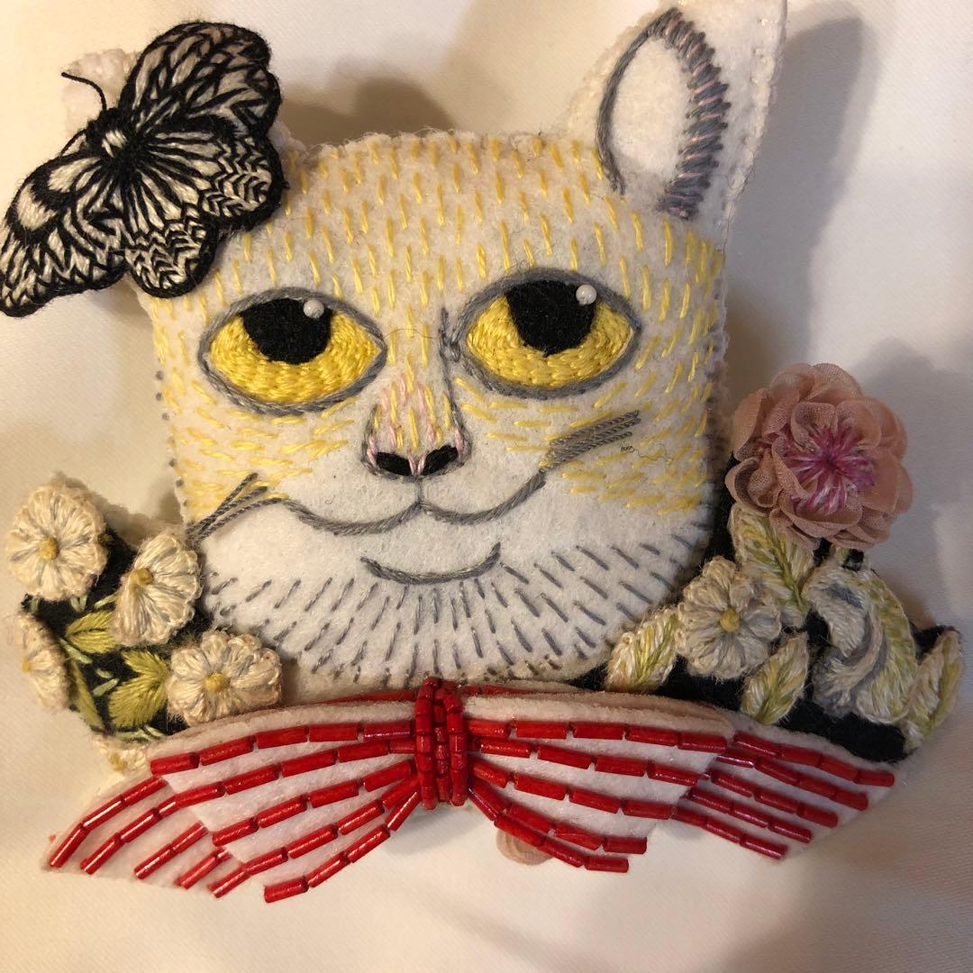 グッチ✖️ヒグチユウコ　ブローチ　コサージュ