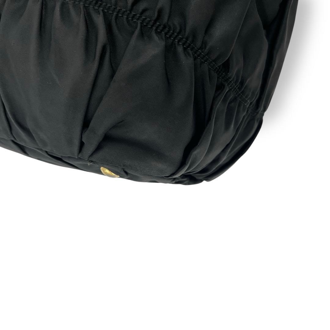 プラダ 2way ハンドバッグ　ショルダーバッグ　ギャザー　A4可　ナイロン