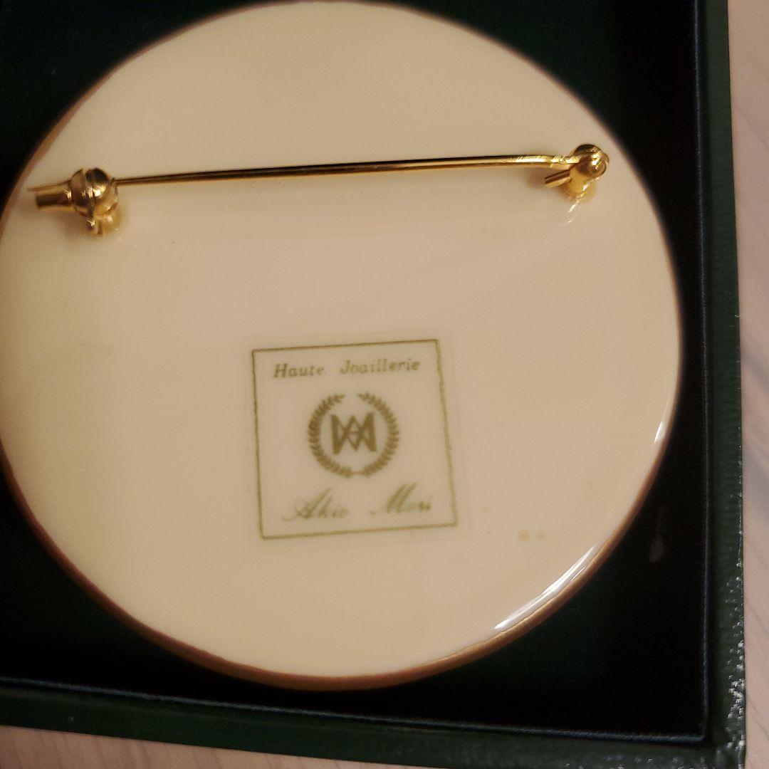 【新品未使用】アキオモリ　森暁雄　ヤドリギモチーフ　ブローチ