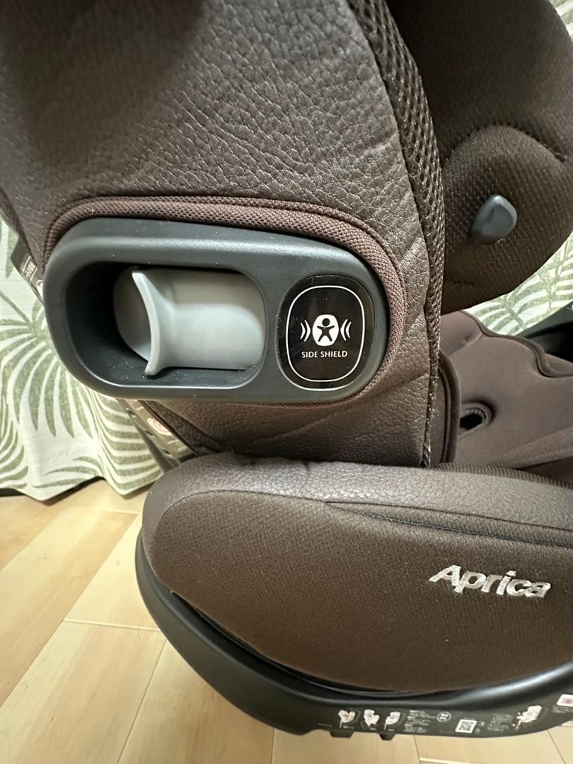 Aprica フラディア グロウ エバー プレミアム マウンテンブラウン