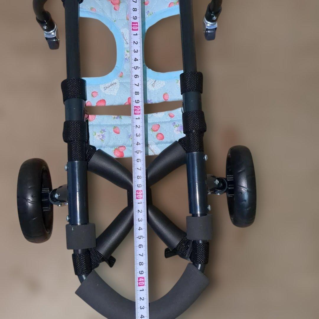 ワンちゃん4輪　リハビリ　食事補助　犬用車椅子　シニア犬介護　犬の歩行器