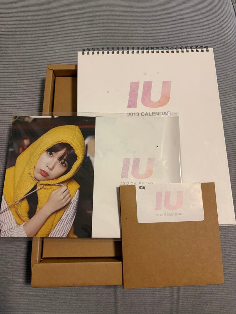 IUカレンダー セット2013 ⭐︎シーズングリーティングIU⭐︎아이유