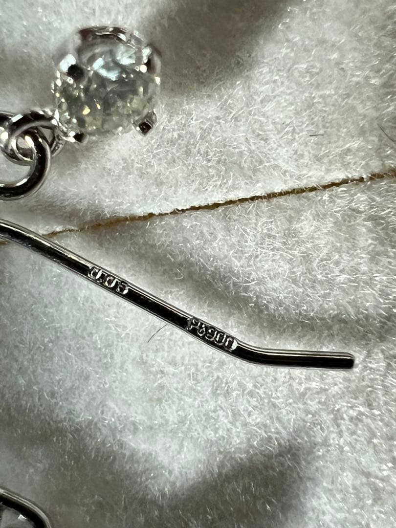 プラチナ900 ダイヤモンドフックピアス　計0.1ct