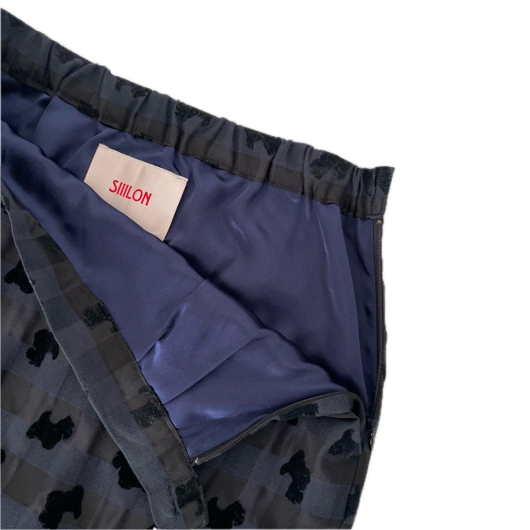 SIIILON フロッキー 犬イラスト チェック柄 プリーツスカート