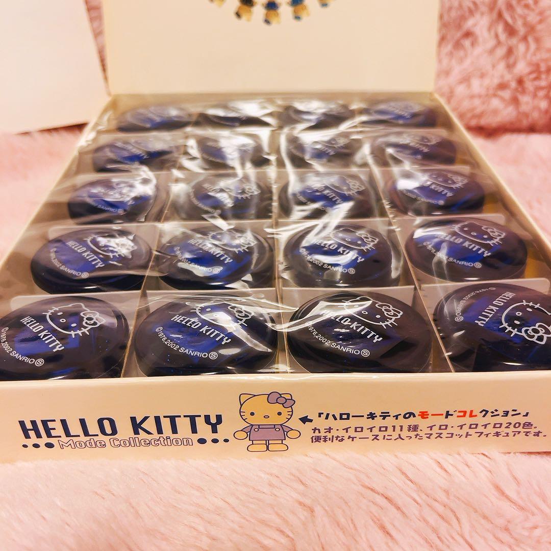 希少激レア　ハローキティ　ケース入りマスコットフィギュア　2002 全20種