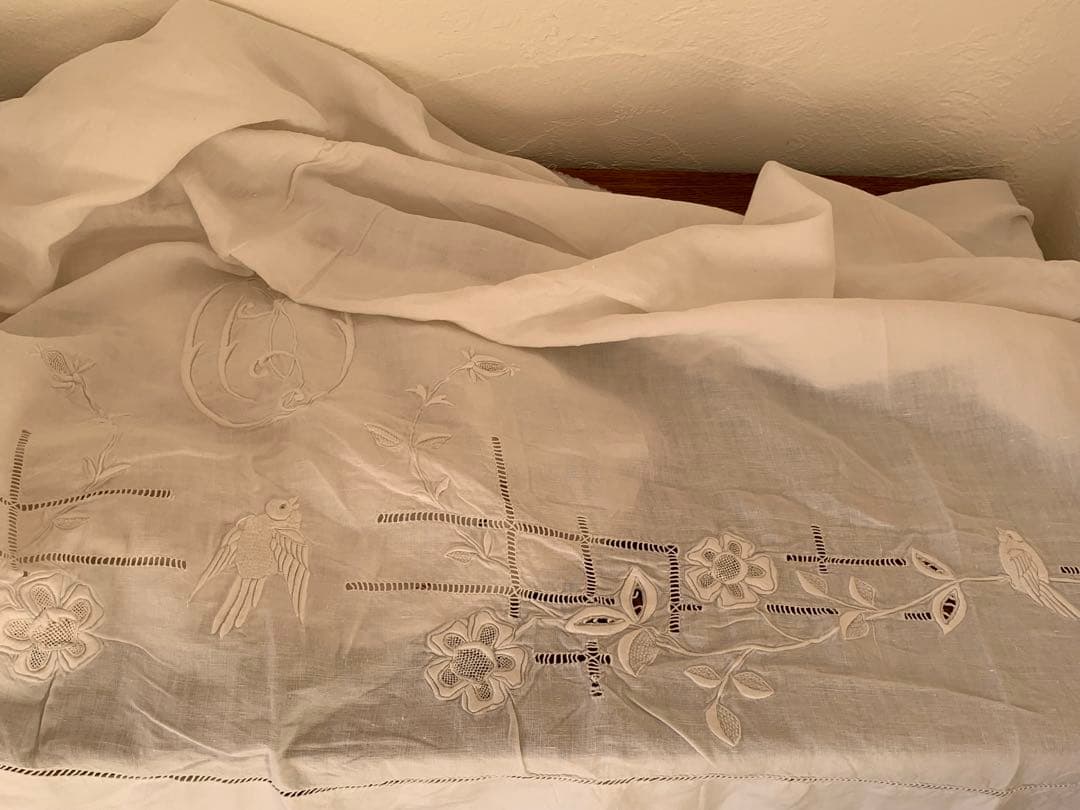 フランスアンティーク　手刺繍　生地　リメイク　ディスプレイ　ブロカント