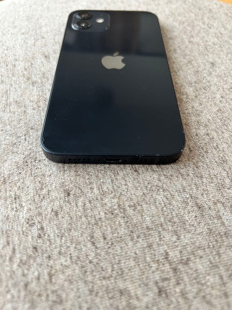 Apple iPhone 12 ブラック 本体 箱付き　SIMフリー