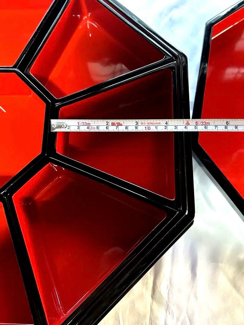 八角トゥンダーブン（東道盆）　琉球漆器