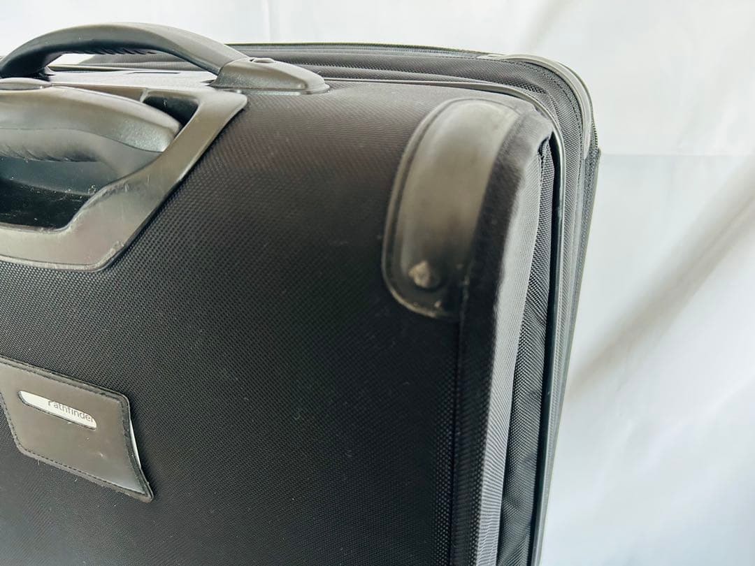 パスファインダー キャリーケース レボリューションズXT スーツケース
