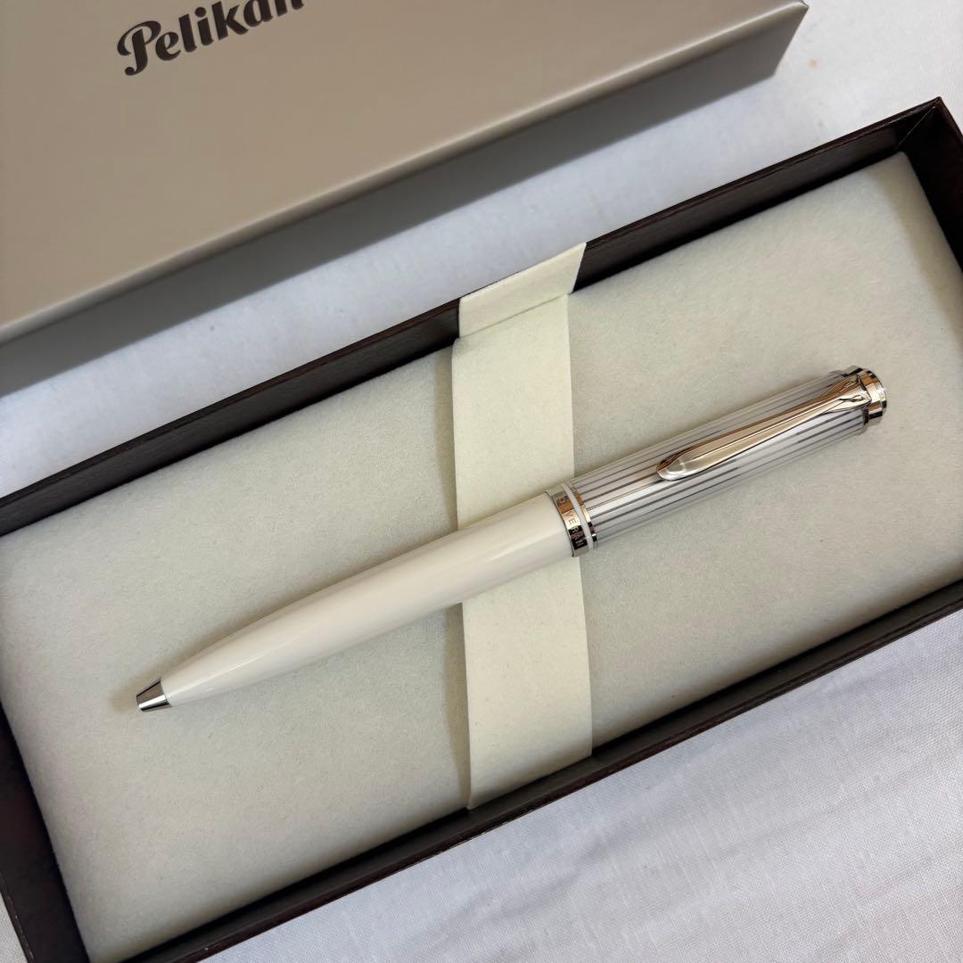 Pelikan ボールペン ホワイト ストライプデザイン