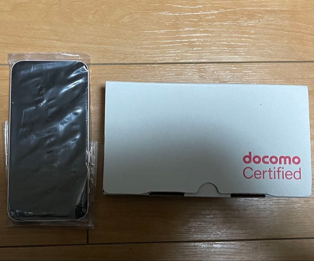 Apple iPhone 13 mini ピンク ミニ　中古　ドコモ　美品