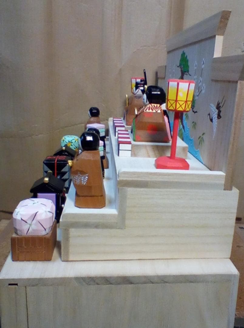 段雛(新品)　奈良一刀彫　特価(今年最終)