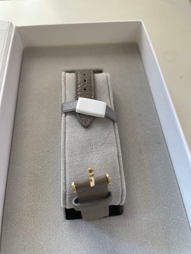 HIROB【SEIKO /セイコー】グレージュ/レザーベルト レディース時計