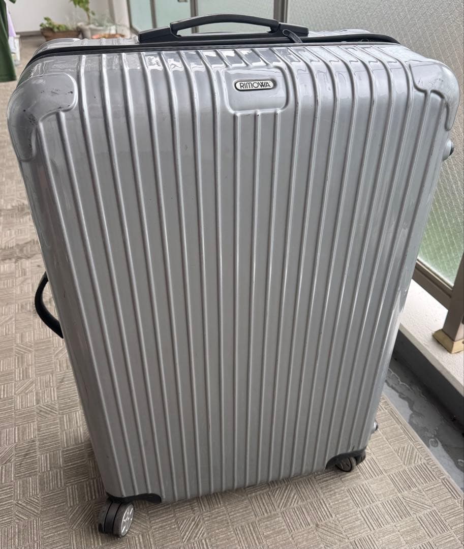 RIMOWA シルバー 大型104L