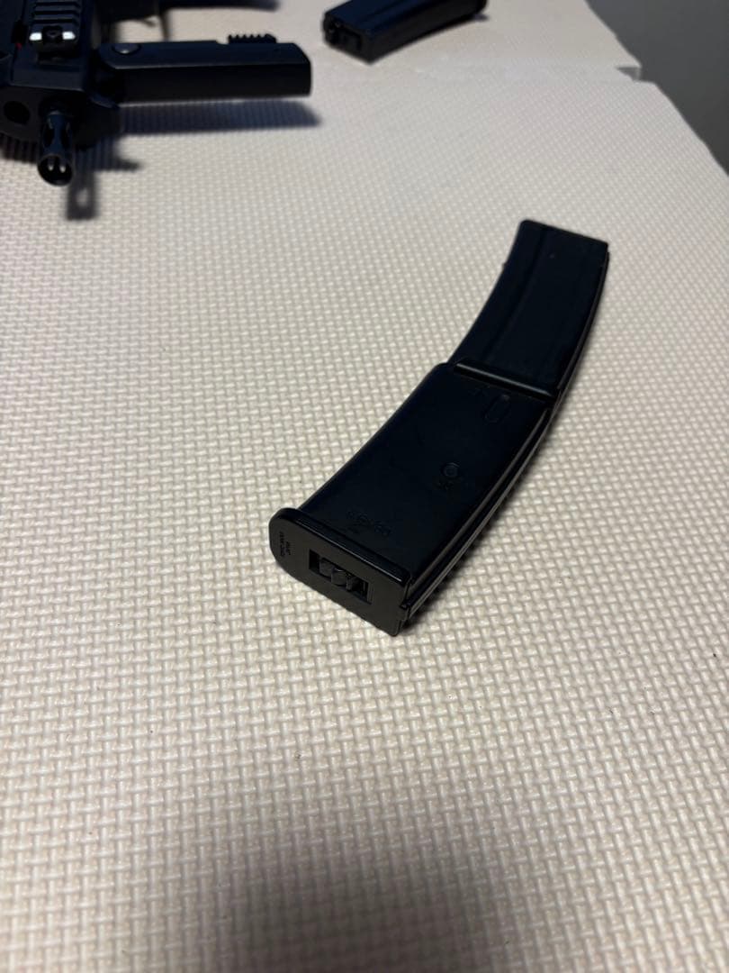 東京マルイ MP7A1 電動ガン リポバッテリー仕様　マガジン多数付き