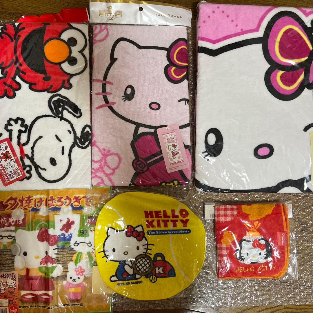 ①ご当地 限定 レア 新品未使用 ハローキティ バスタオルハンカチ サンリオ