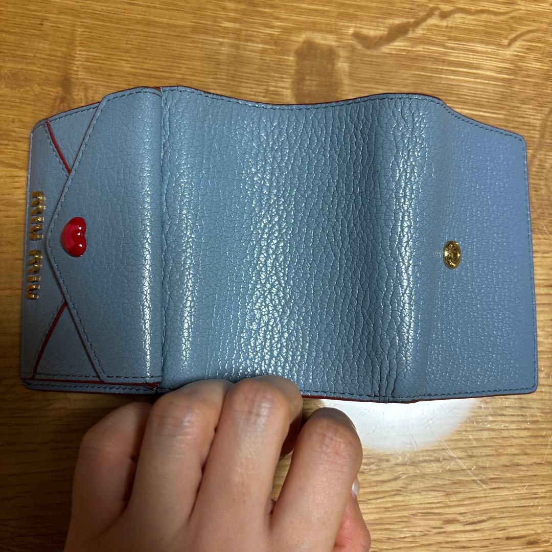 miu miu グレー ハート三つ折り財布